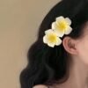1pc Fashion Cute Women'S Cute Yellow Plumeria Hairpins