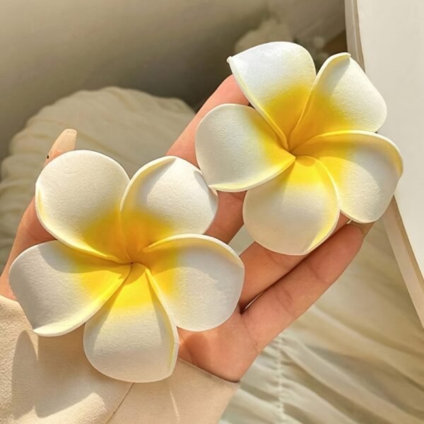 1pc Fashion Cute Women'S Cute Yellow Plumeria Hairpins